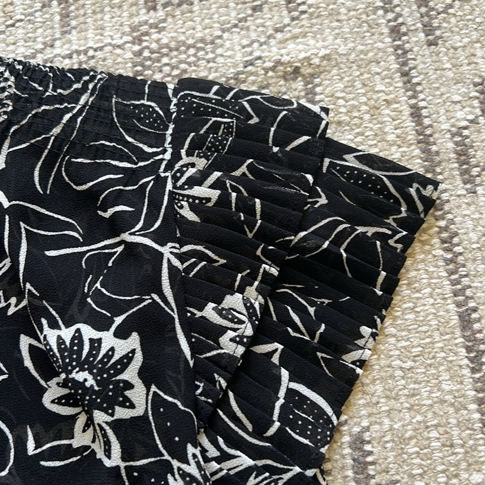 Polo Ralph Lauren black printed floral flutter sleeve top - Picture 5 of 6